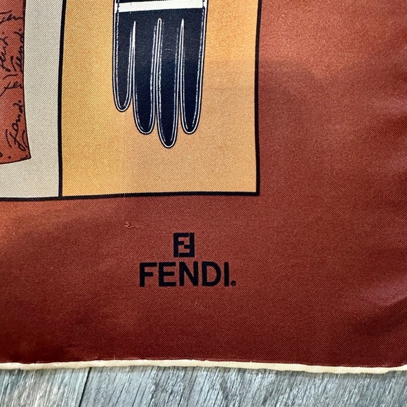 Fendi silk scarf in mint condition used less than 3 times then dry cleaned - Picture 6 of 9